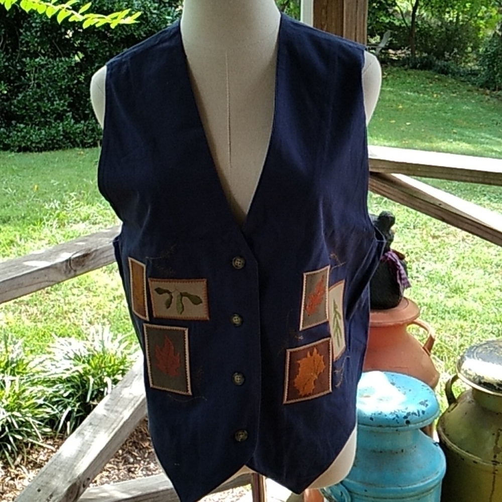 Karen Scott large blue fall vest